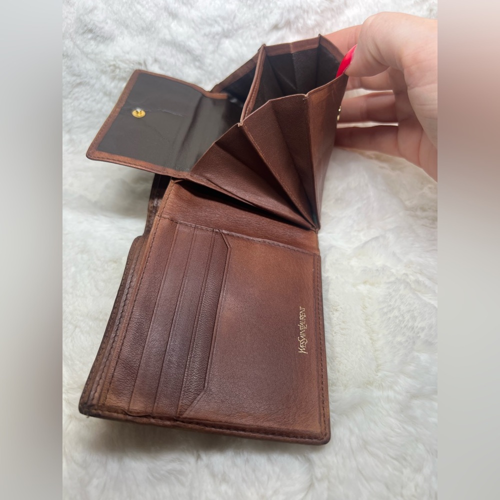 Yves Saint Laurent Tan/Brown Leather Wallet - Picture 12 of 14